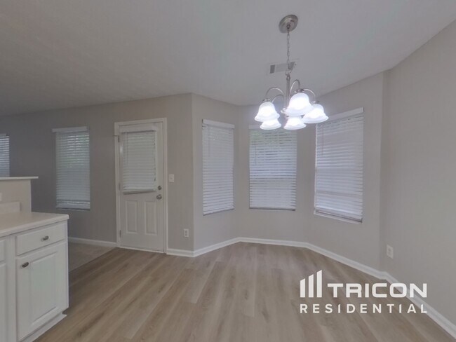 Foto del edificio - 739 Pennybrook Ln