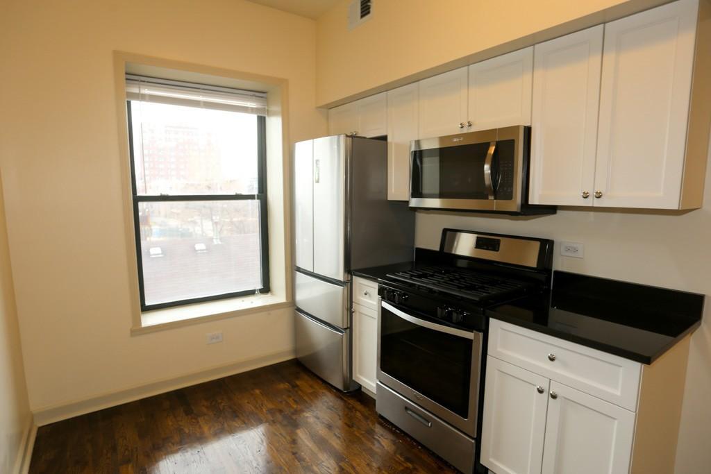 Foto principal - 1315 W Leland Ave