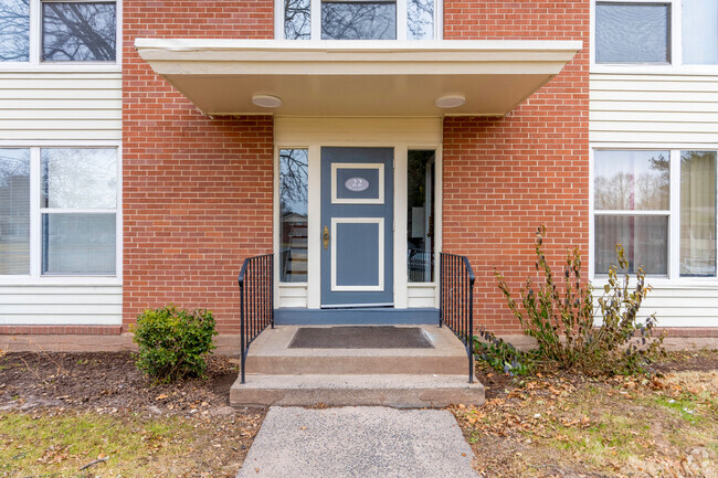 Building Photo - Manor House Apartments