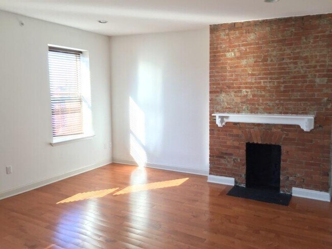 Living Area - 2131 Walnut St