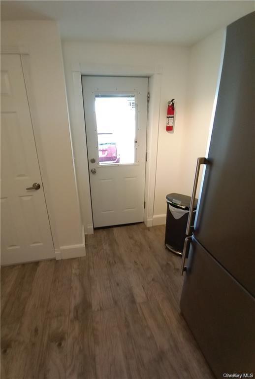 Foto del edificio - 11-15-15 W Main St