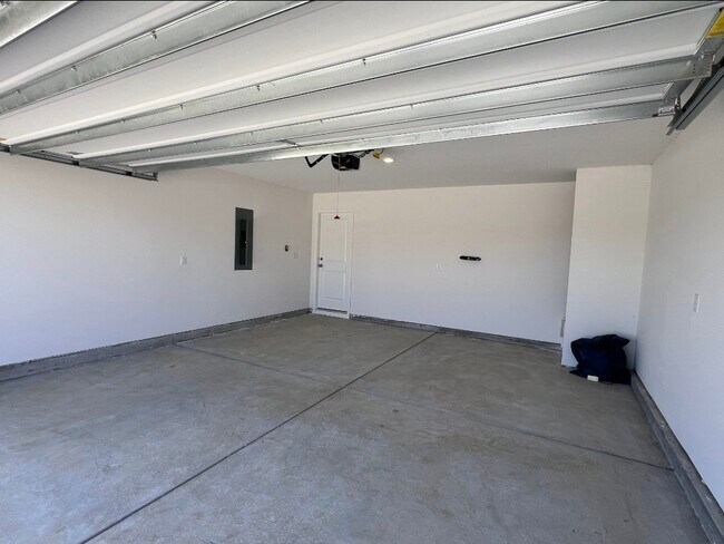 Building Photo - Furlong 1
