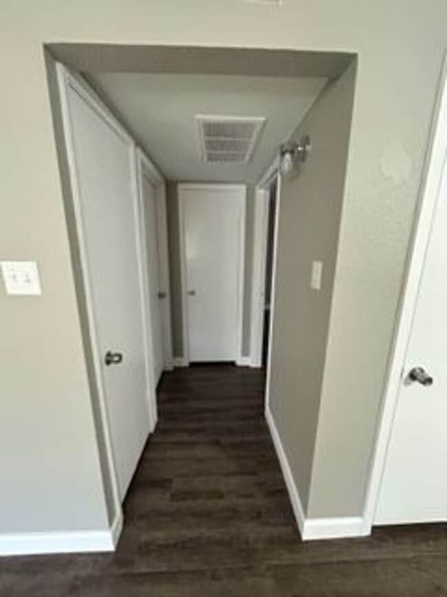 Photo - 400 Donnell Dr. Apartment