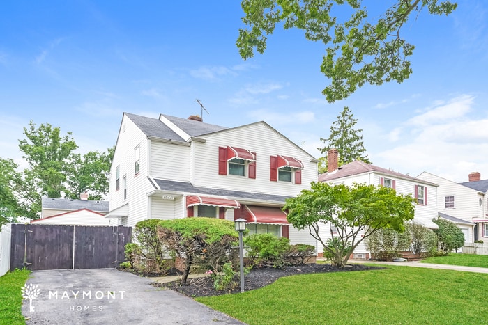 Foto del edificio - 16221 Stockbridge Ave