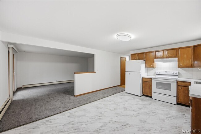 Building Photo - 2500 Sheridan Dr