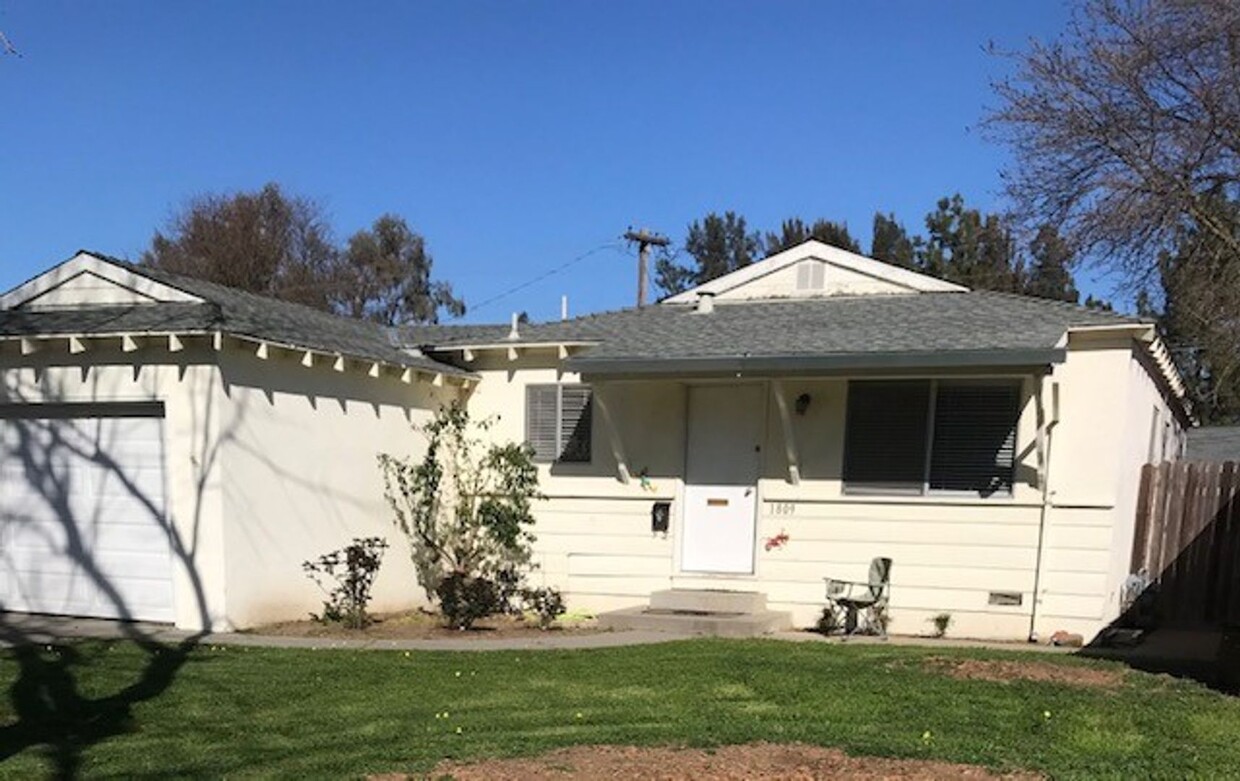 Primary Photo - Home in East Davis 3 bed. 2 baths 2 car ga...