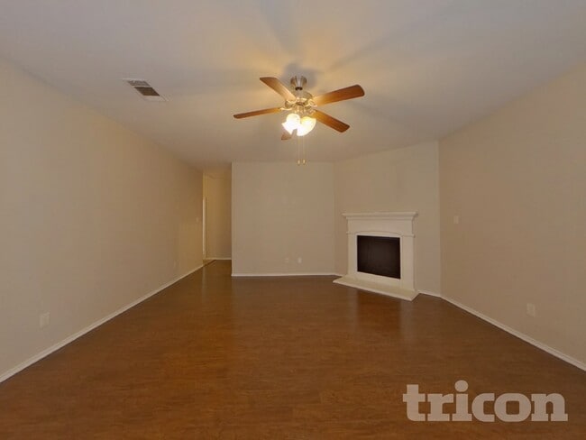 Building Photo - 712 Candelila Dr