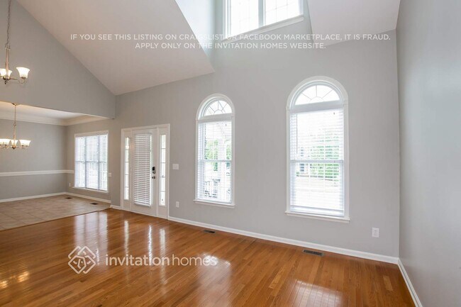 Foto del edificio - 17136 Knoxwood Dr