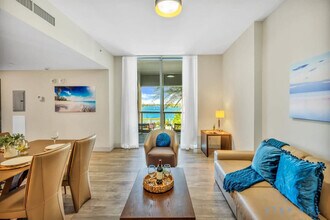 Building Photo - 101 N Ocean Dr