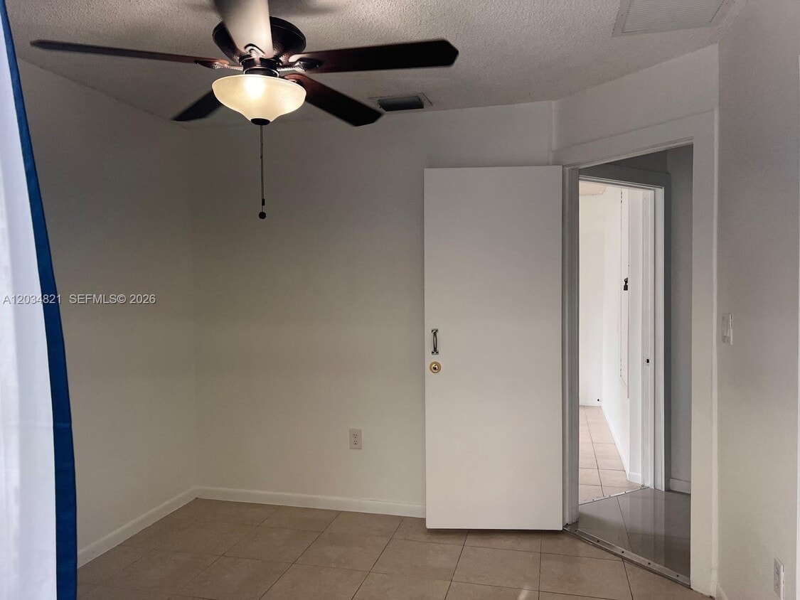 Foto del edificio - 22267 SW 97th Ct