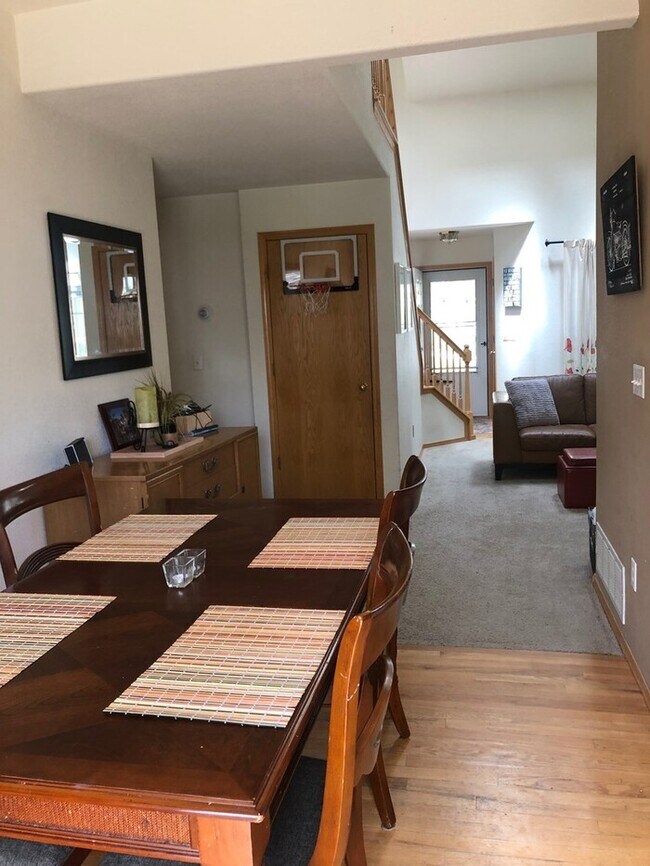 Foto del edificio - Charming 3 Bed/2 Bath Home in Mariana Butte