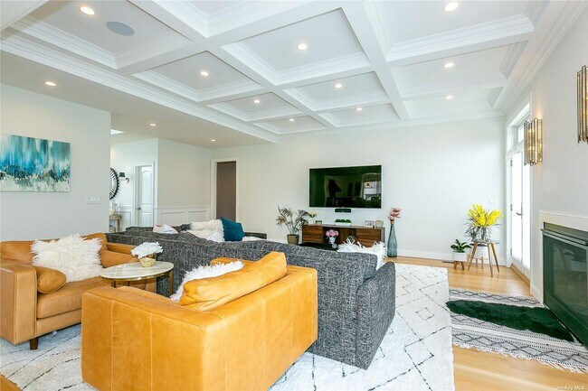 Foto del edificio - 80 Carriage Rd