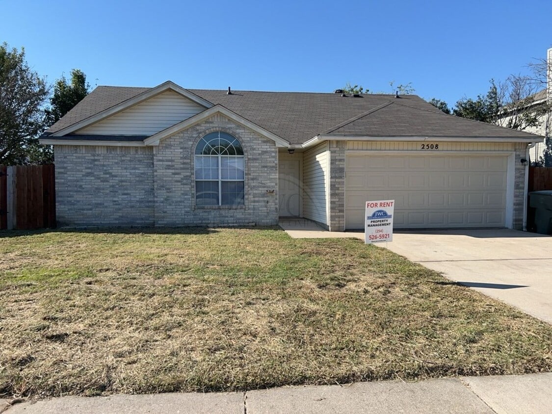 Foto principal - 2508 Windmill Dr