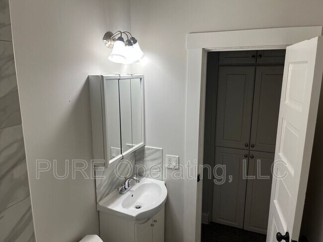 Foto del edificio - 2513 N 62nd St