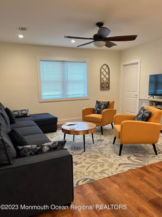 Foto del edificio - 416 Richmond Ave