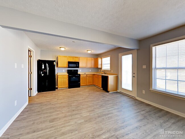 Building Photo - 839 Littleton Dr