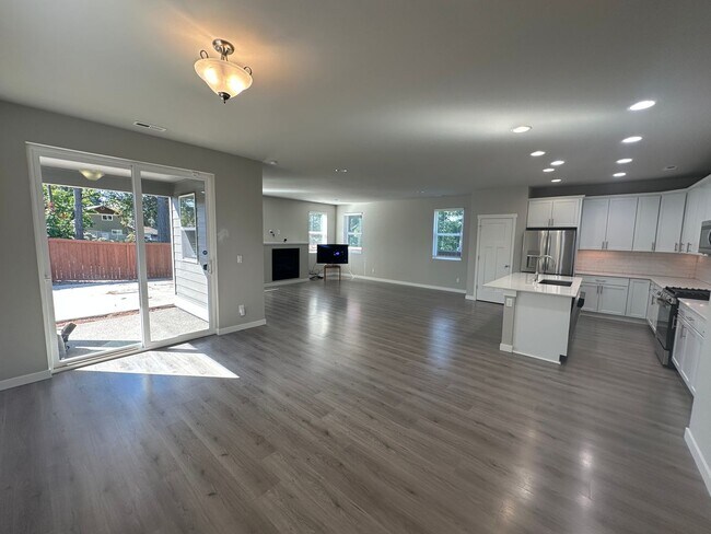 Foto del edificio - 7741 20th Ln SE