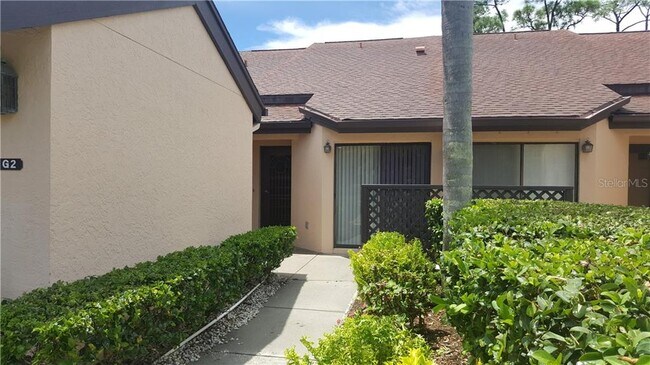 Building Photo - 6271 Timberlake Dr