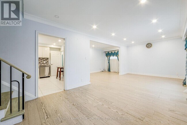 Building Photo - 20 Rossander Ct