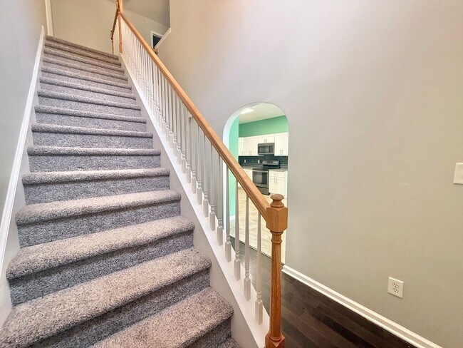Building Photo - 2809 Alder Ridge Ln