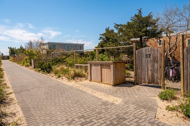 Foto del edificio - 57 Juniper Ave