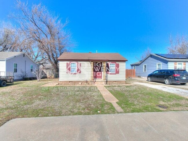 Photo - AVAILABLE NOW! Super Cute 2 Bed/1 Bath with HUGE backyard in Bethany! House