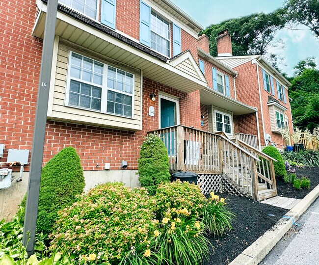 Foto del edificio - 618 Coates Ln
