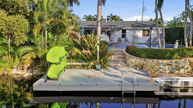 Foto del edificio - 1905 Meadow Ct