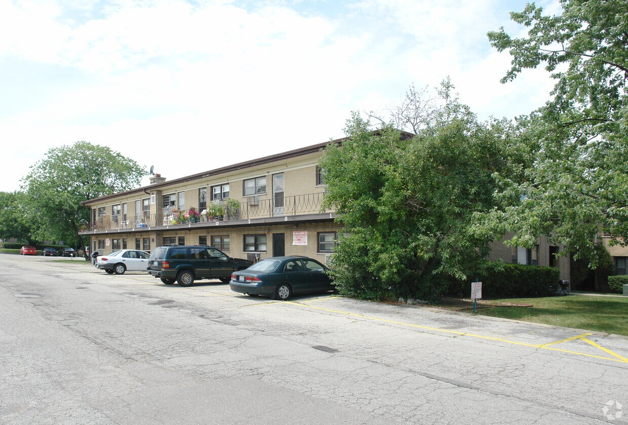 Building Photo - 19 King Arthur Ct
