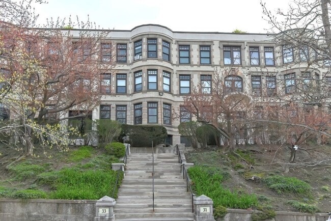 Building Photo - 33 Westbourne Ter