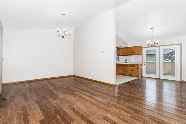 Building Photo - 960 Leawood Dr