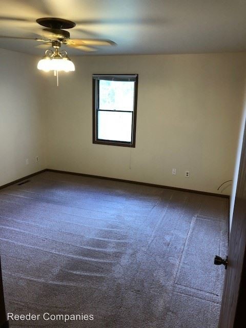 Building Photo - 4 br, 2 bath House - 2730 W. 63rd Lane