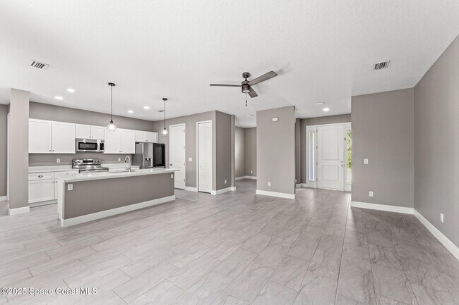 Foto del edificio - 295 San Marino Rd SW