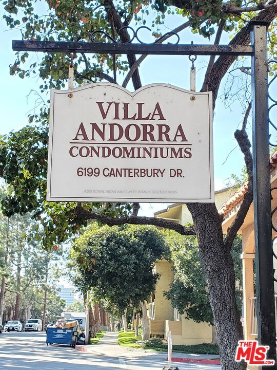 Foto del edificio - 6199 Canterbury Dr