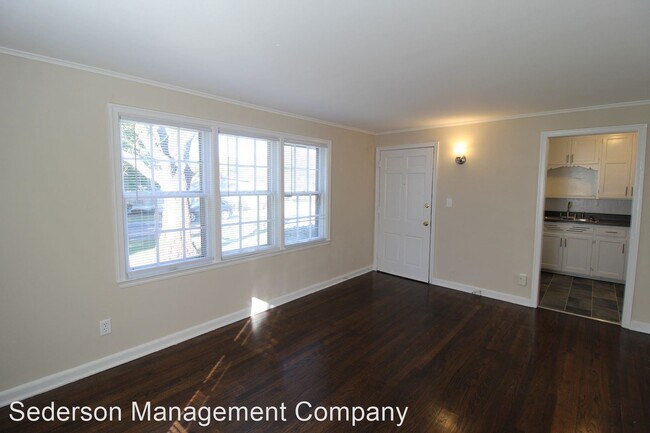 Foto del edificio - 1 br, 1 bath Duplex - NAVY HILL ASSOC LLC....