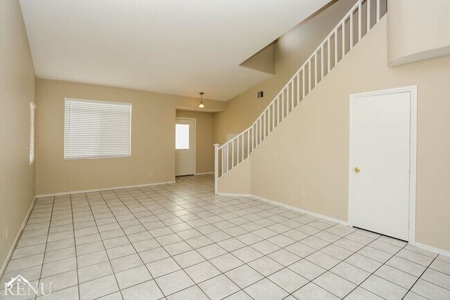 Building Photo - 2605 Mango Bay Ave