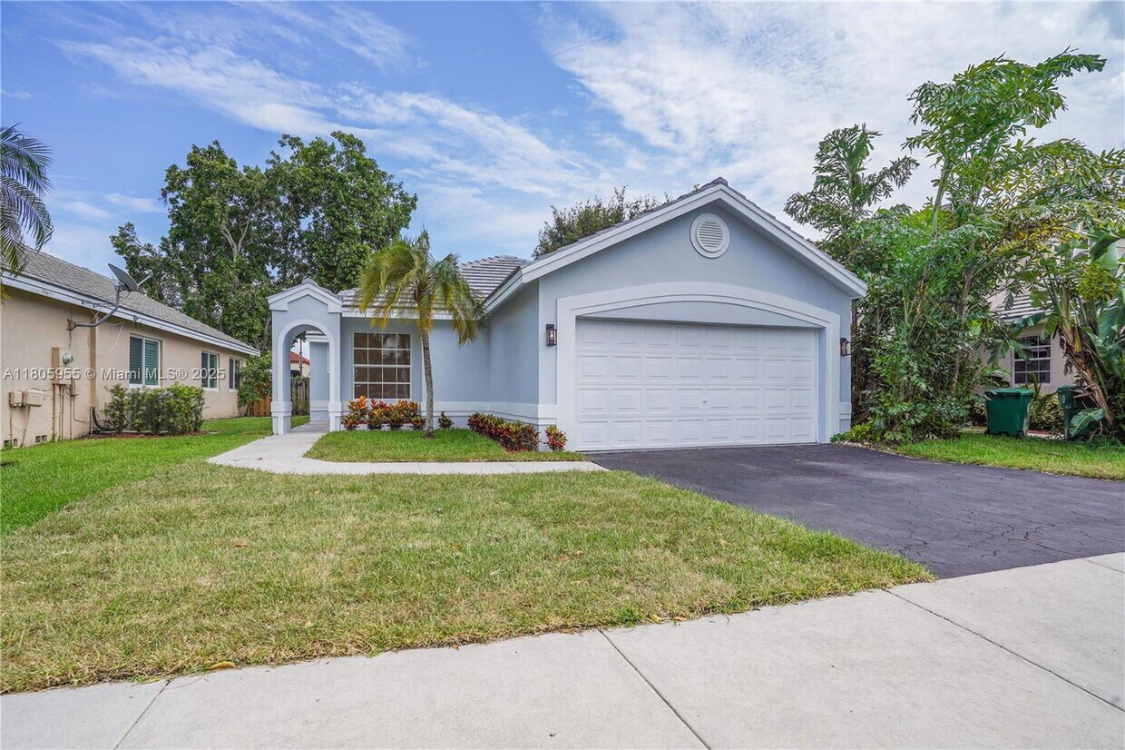 Foto principal - 9354 Arborwood Cir