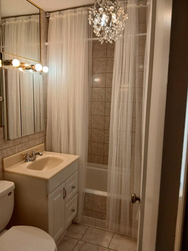 Foto del edificio - 6843 S Merrill Ave