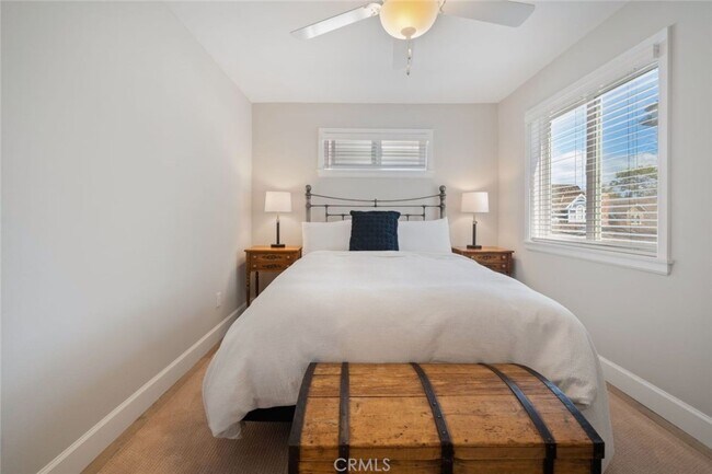 Foto del edificio - 216 1/2 Agate Ave-