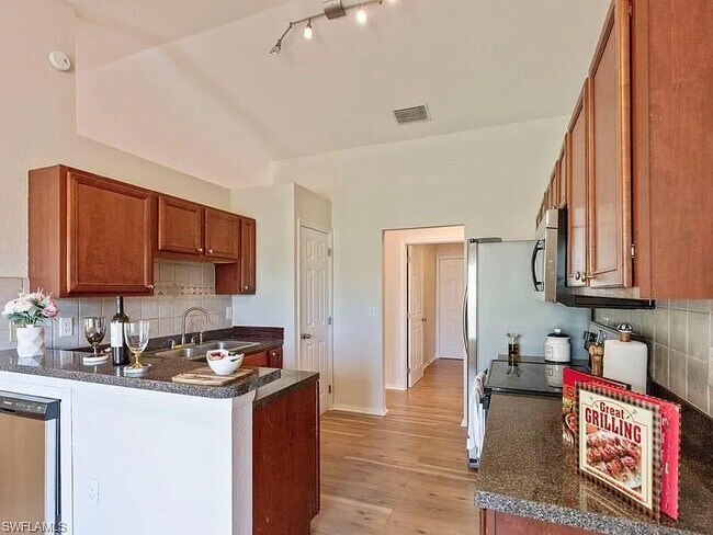 Foto del edificio - 1603 NE 34th Ln