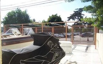 Foto del edificio - 5643 Tilden Ave