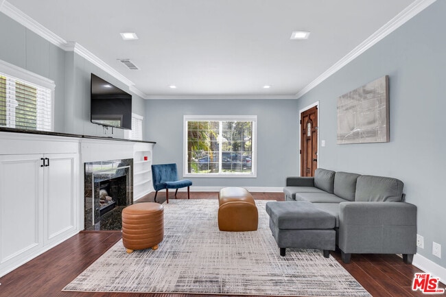 Foto del edificio - 1906 Veteran Ave