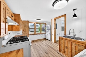 Building Photo - 3466 Reiser Ave SW