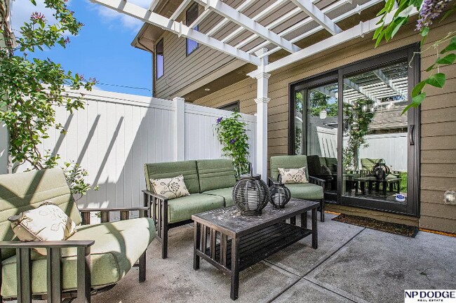 Foto del edificio - 5138 Dodge St