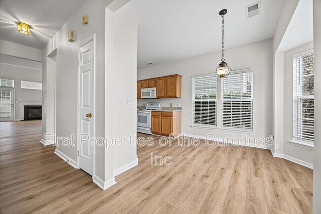 Foto del edificio - 616 Bayou Cir