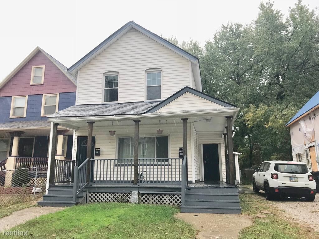 Primary Photo - 1791 W 52nd St
