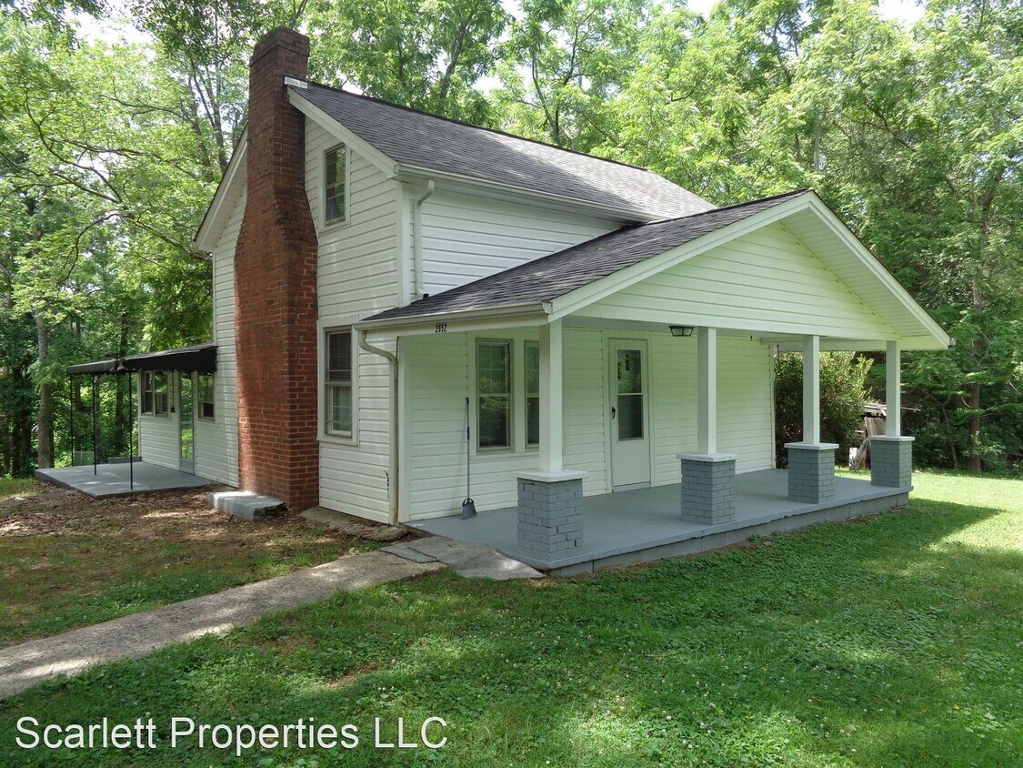 Primary Photo - 2 br, 1 bath House - 2052 6th Avenue SE