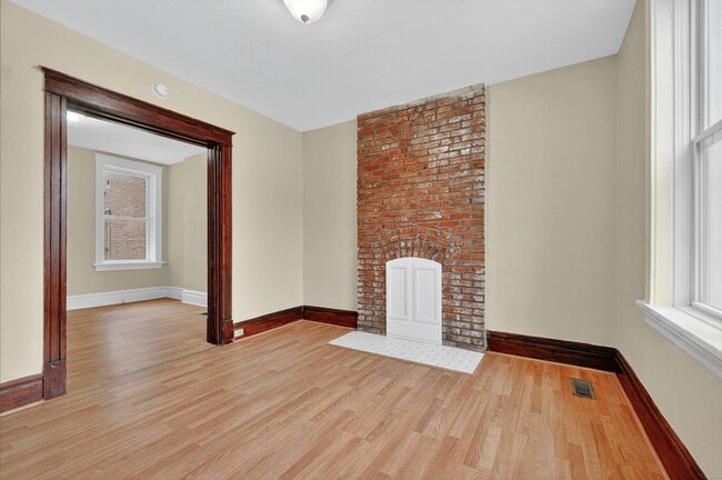 Sala de estar - 4372 Gibson Ave