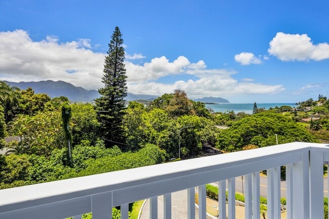 Foto del edificio - Gorgeous unfurnished 4 bedroom, 3.5 bath s...