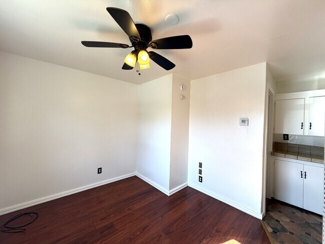 Foto del edificio - 432 W 17th St